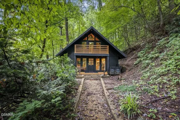 907 Ski Mountain Rd. RD, Gatlinburg, TN 37738