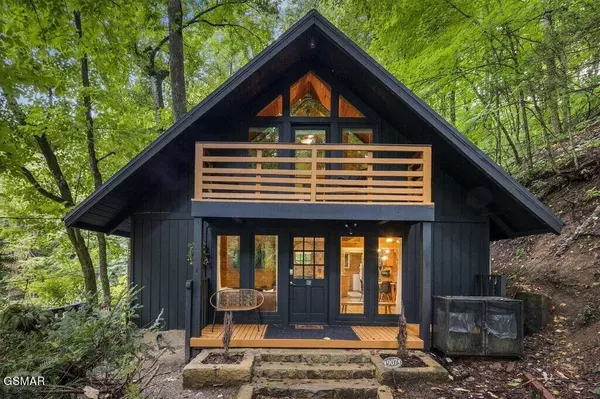 907 Ski Mountain Rd. RD, Gatlinburg, TN 37738