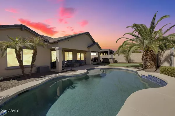 16472 W SHANGRI LA Road, Surprise, AZ 85388