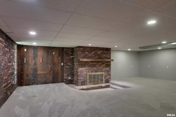 822 E 1700 ST, Liberty, IL 62347