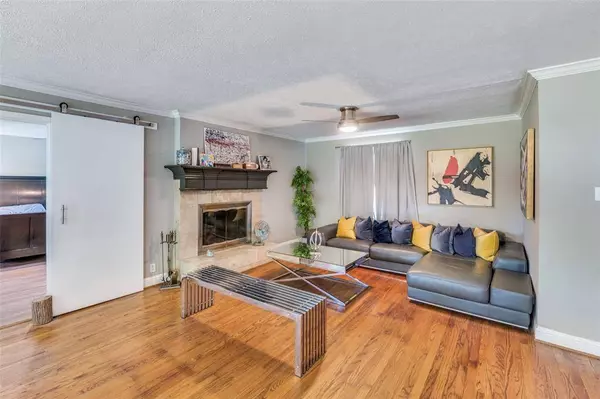 3795 Royal Lane, Dallas, TX 75229