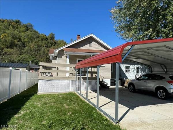 238 Sinclair AVE, Yorkville, OH 43971