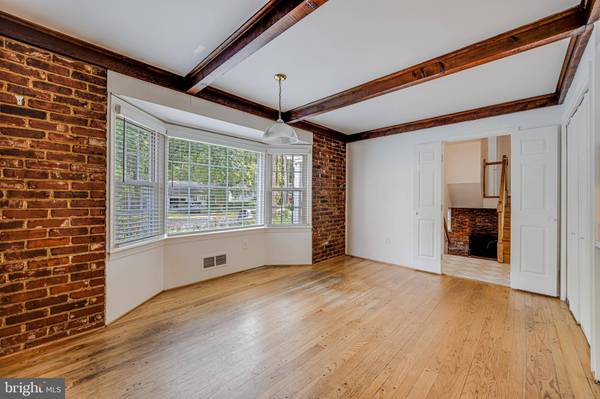 8207 MOCKINGBIRD DR, Annandale, VA 22003