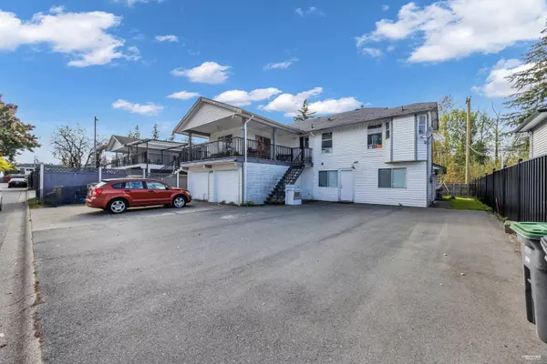 6470 128 ST, Surrey, BC V3W 4C6