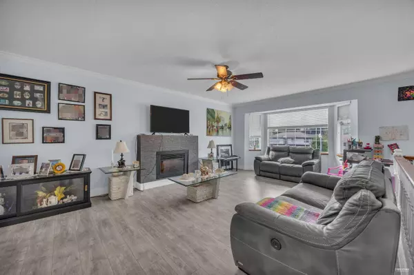 6470 128 ST, Surrey, BC V3W 4C6