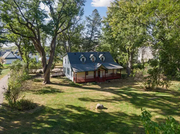 25015 Smithtown RD, Shorewood, MN 55331