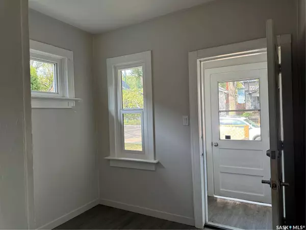 101 28th STREET W, Saskatoon, SK S7L 0K1