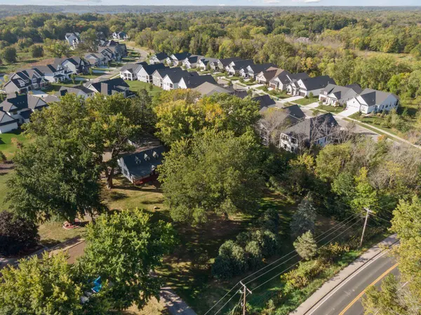 25015 Smithtown RD, Shorewood, MN 55331