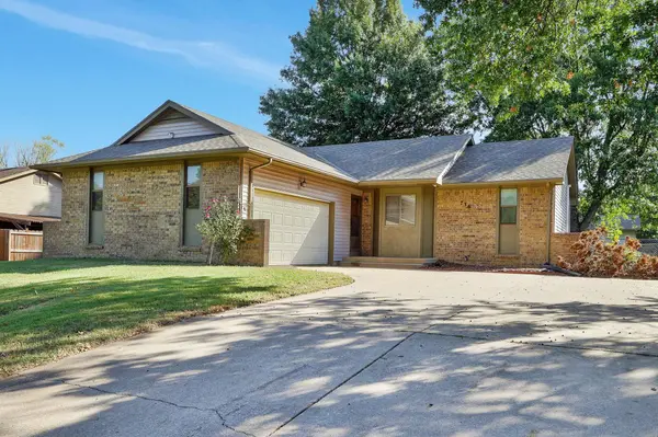 736 Sullivan Dr, Mulvane, KS 67110