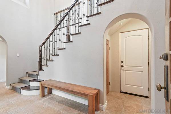 7977 Sentinel, San Diego, CA 92127