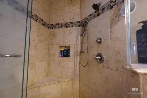 3851 Spinnaker Drive #101, Gulf Shores, AL 36542