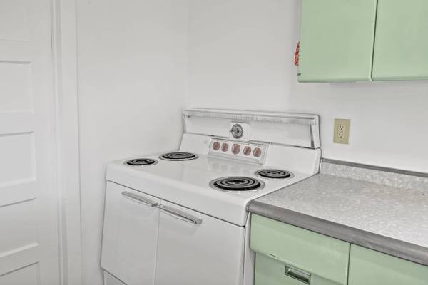 2414 Starlite LN, Medford, OR 97501