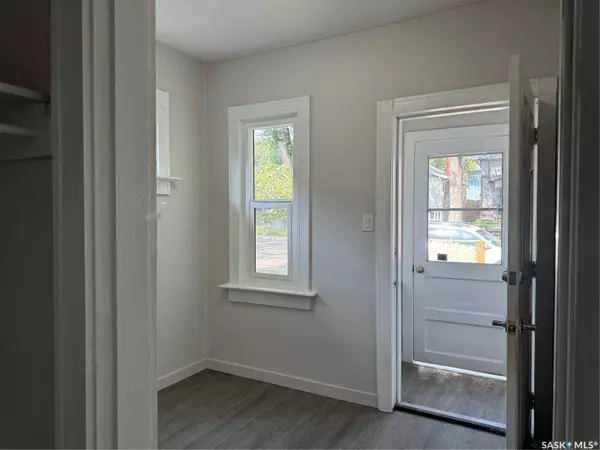 101 28th STREET W, Saskatoon, SK S7L 0K1