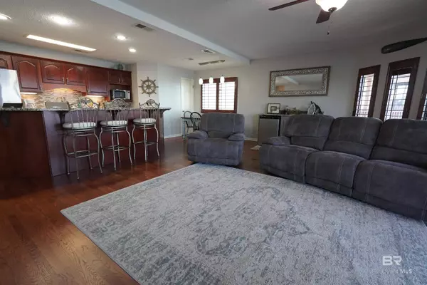 3851 Spinnaker Drive #101, Gulf Shores, AL 36542