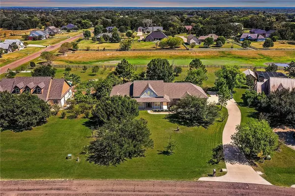 1684 Peach Crossing DR, College Station, TX 77845