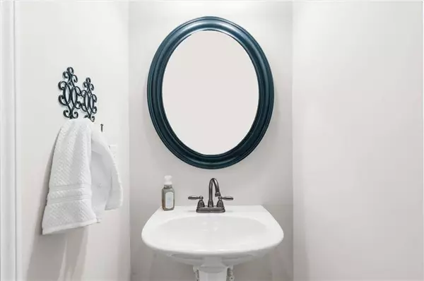 1975 Nocturne DR #2106, Alpharetta, GA 30009