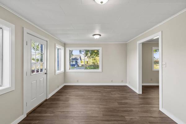 2414 Starlite LN, Medford, OR 97501