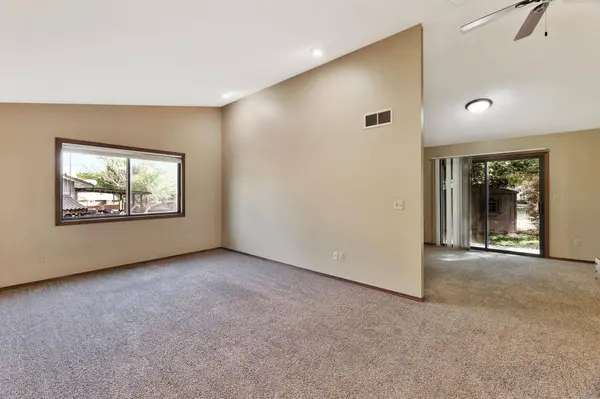 736 Sullivan Dr, Mulvane, KS 67110