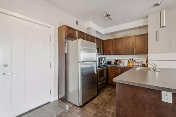 604 East Lake BLVD NE #2328, Airdrie, AB T4A 0G5