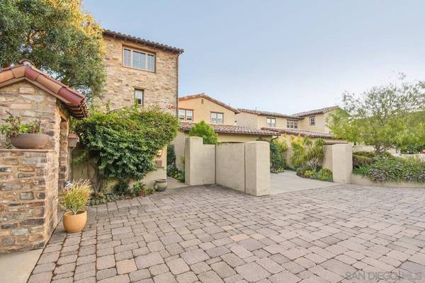 7977 Sentinel, San Diego, CA 92127