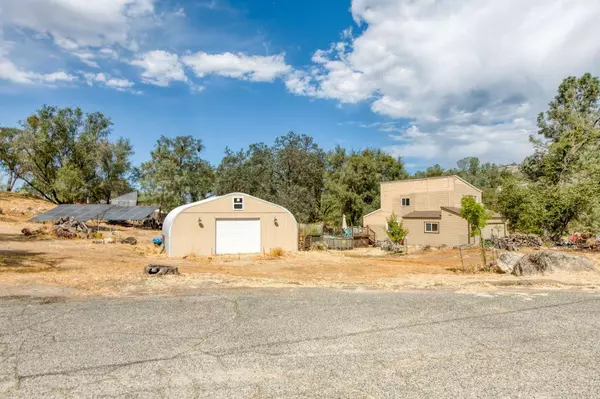 43461 Cave Stone Court, Coarsegold, CA 93614