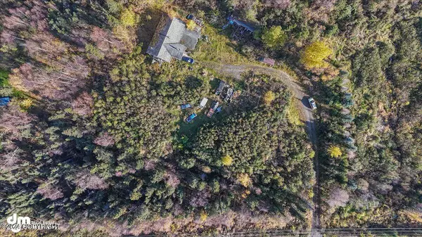 15701 Golden View DR, Anchorage, AK 99516