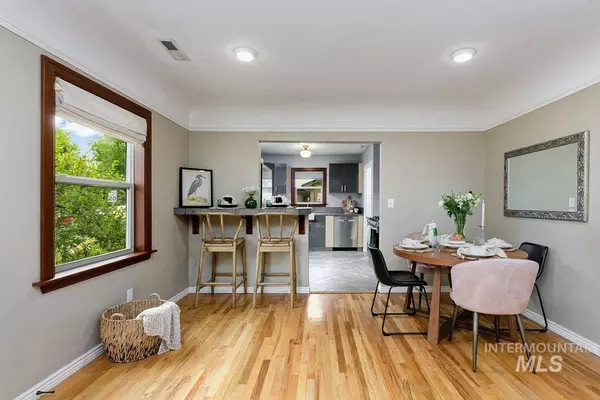 2221 W Pleasanton, Boise, ID 83702-000