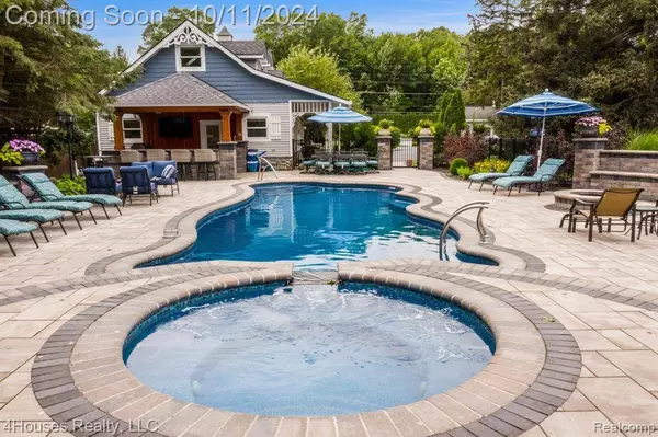 41800 HEYDENREICH Road, Clinton Township, MI 48038