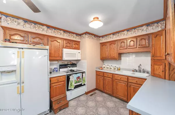 153 Maywood DR, Martin, TN 38237