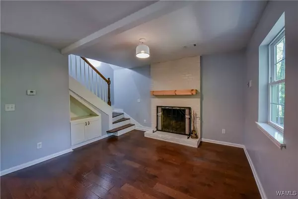 14993 Carmen DR, Northport, AL 35475