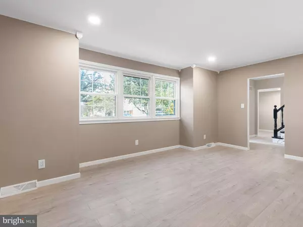 2608 LAMPER LN, Wilmington, DE 19808