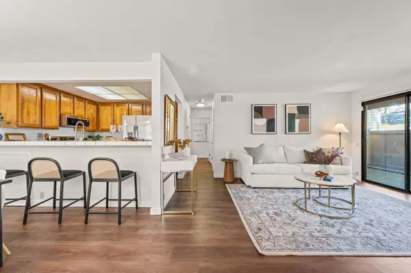 2280 Hurley WAY #33, Sacramento, CA 95825