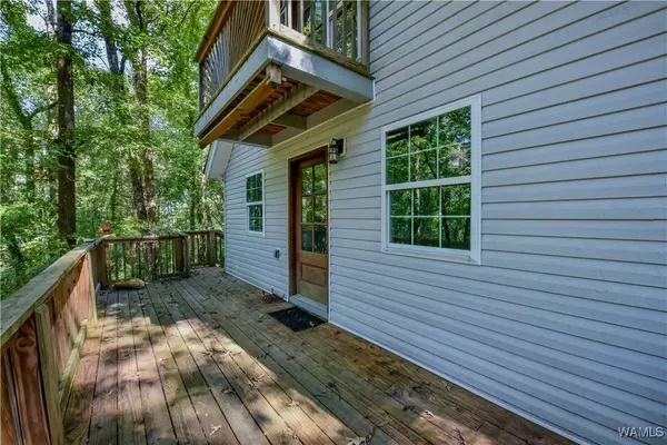 14993 Carmen DR, Northport, AL 35475