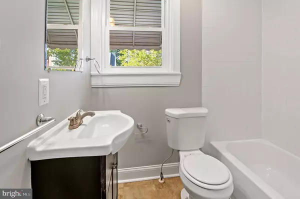 1111 ELM RIDGE AVE, Baltimore, MD 21229