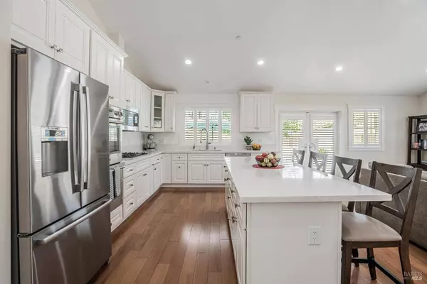 144 Ursuline RD, Santa Rosa, CA 95403