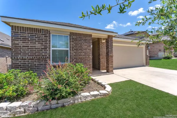 6083 AKIN CIR, San Antonio, TX 78261-4507