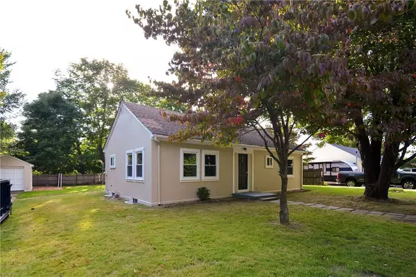 11 Elm RD, Burrillville, RI 02826