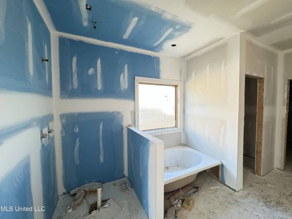 1014 Kensington Drive, Flowood, MS 39232