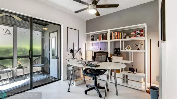 6555 W Broward Blvd  #112, Plantation, FL 33317