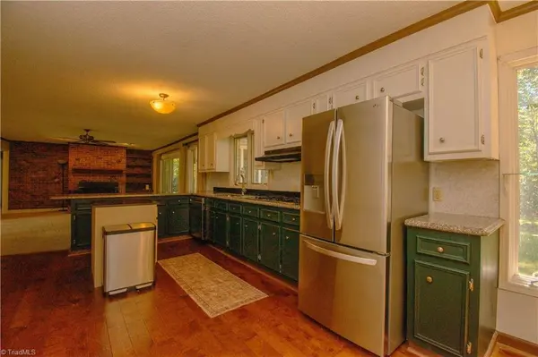 5020 Hicone RD, Greensboro, NC 27405