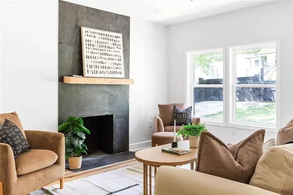 305 Hemphill School RD NW, Atlanta, GA 30331