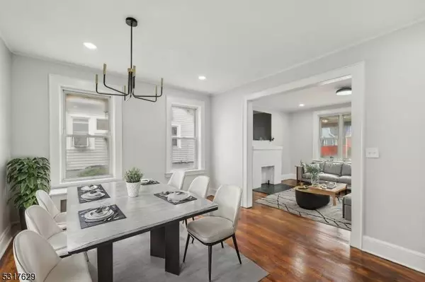 33 Edgerton Ter, East Orange City, NJ 07017