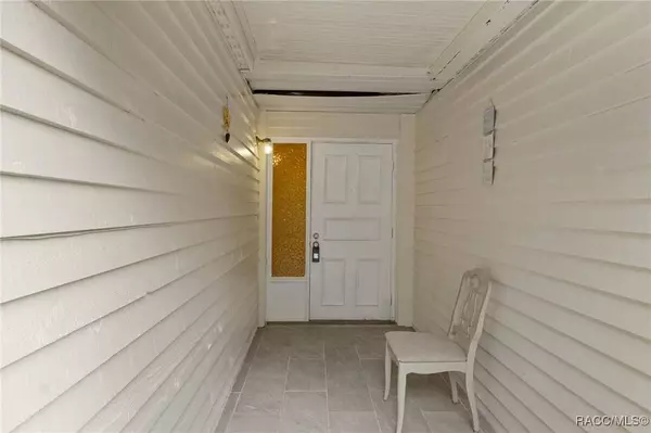 39 Jamaica ST, Homosassa, FL 34446