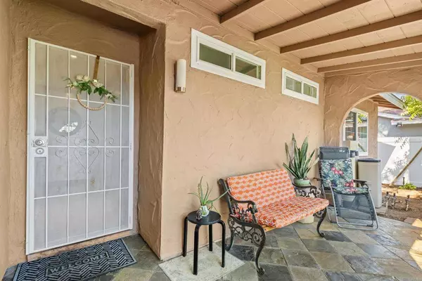 351 Dorothy Ct, Escondido, CA 92027