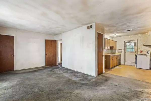 3406 KILDARE AVE, San Antonio, TX 78223-2424