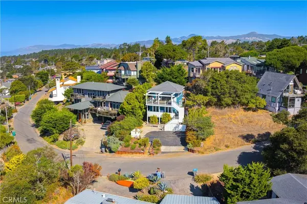 1748 Saint Thomas AVE, Cambria, CA 93428