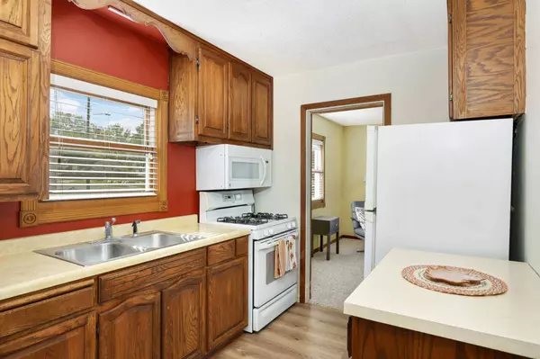 727 Spencer ST S, Shakopee, MN 55379