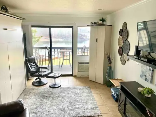 180 Vista LN #258, Bigfork, MT 59911