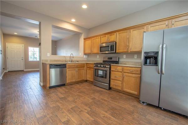 3411 Regent Diamond Avenue, Las Vegas, NV 89106