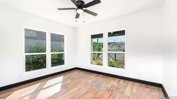 425 STAFFORD ST, San Antonio, TX 78208-1655